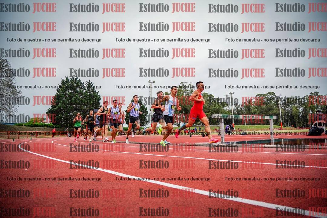 Fotos de los 5000 m llanos de varones
