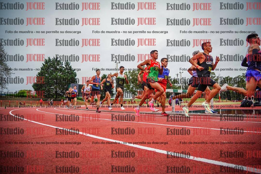 Fotos de los 5000 m llanos de varones