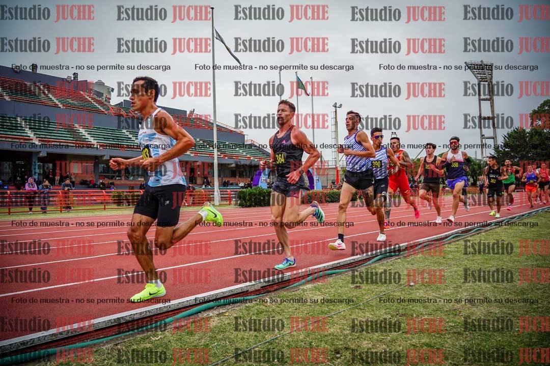 Fotos de los 5000 m llanos de varones