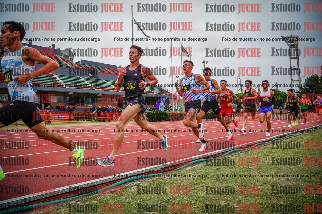 Fotos de los 5000 m llanos de varones