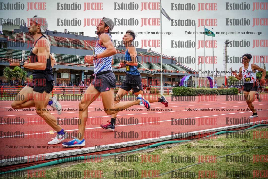 Fotos de los 5000 m llanos de varones