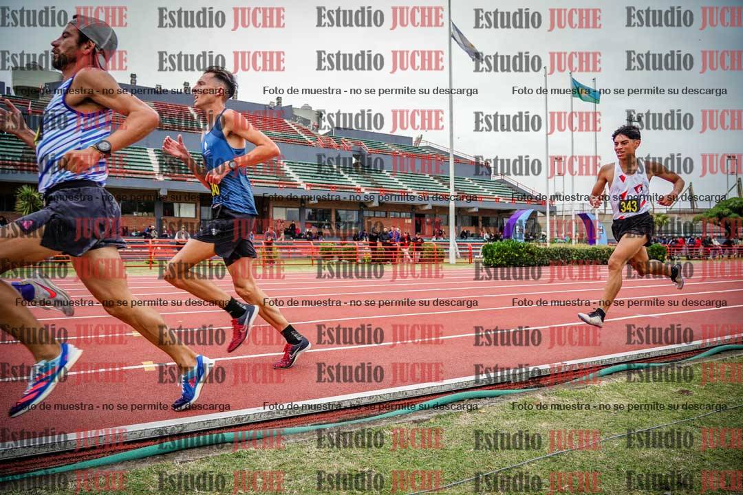 Fotos de los 5000 m llanos de varones
