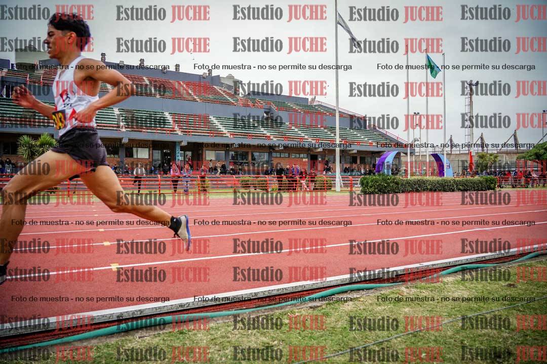 Fotos de los 5000 m llanos de varones