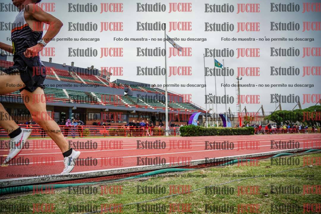 Fotos de los 5000 m llanos de varones