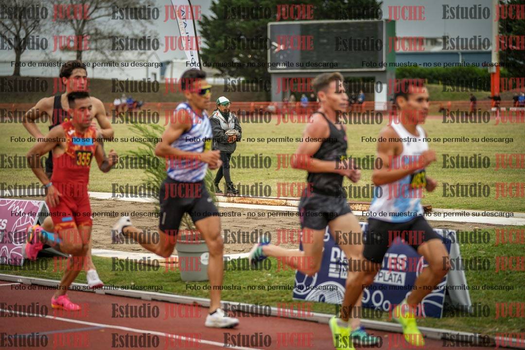 Fotos de los 5000 m llanos de varones