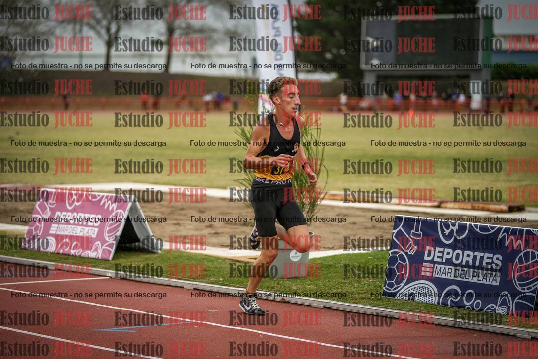Fotos de los 5000 m llanos de varones