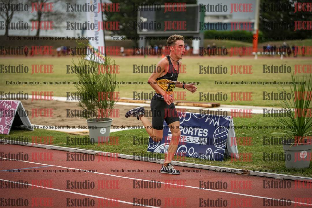 Fotos de los 5000 m llanos de varones
