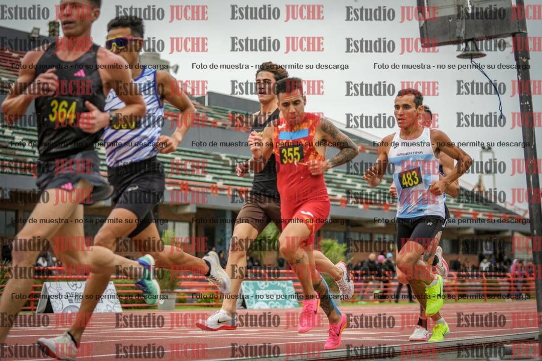 Fotos de los 5000 m llanos de varones