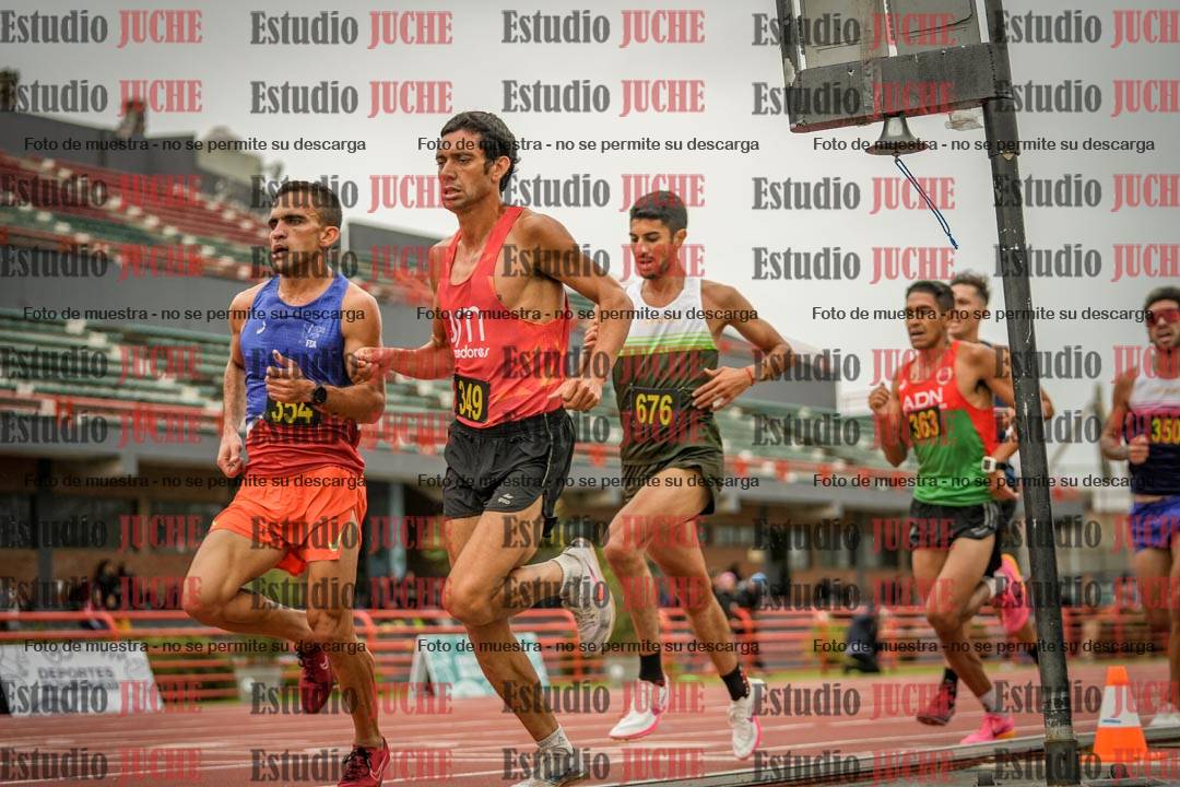 Fotos de los 5000 m llanos de varones