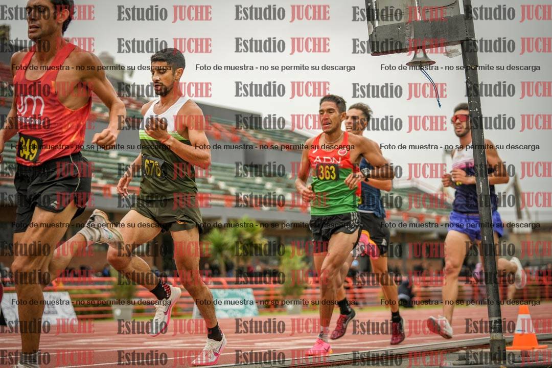 Fotos de los 5000 m llanos de varones
