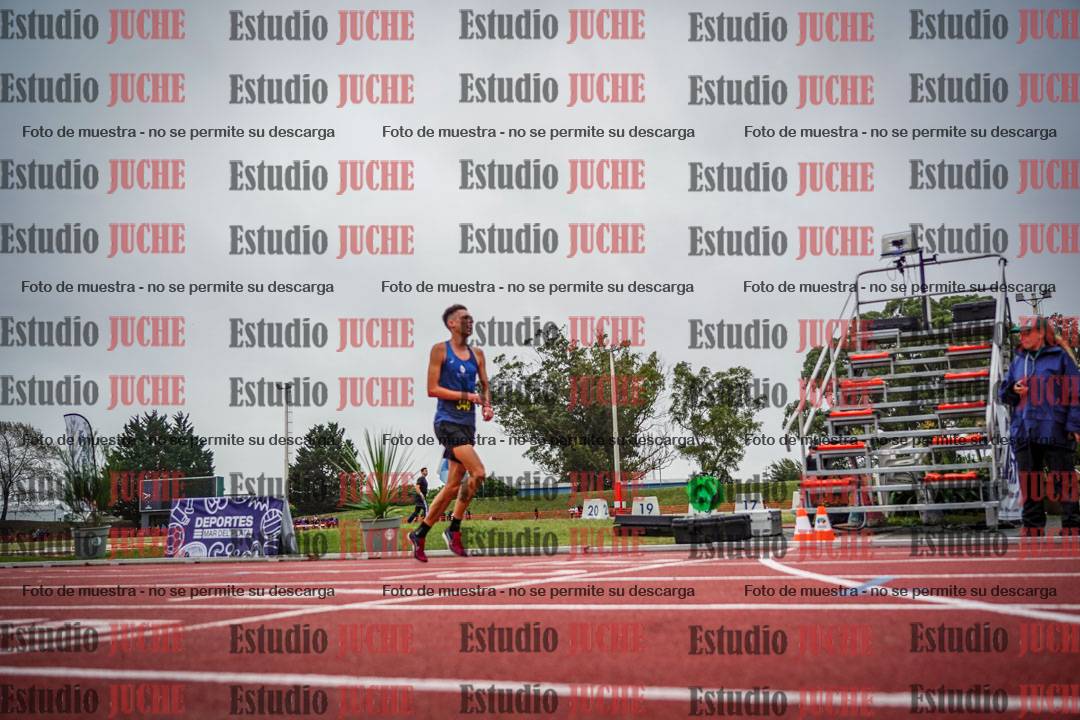 Fotos de los 5000 m llanos de varones