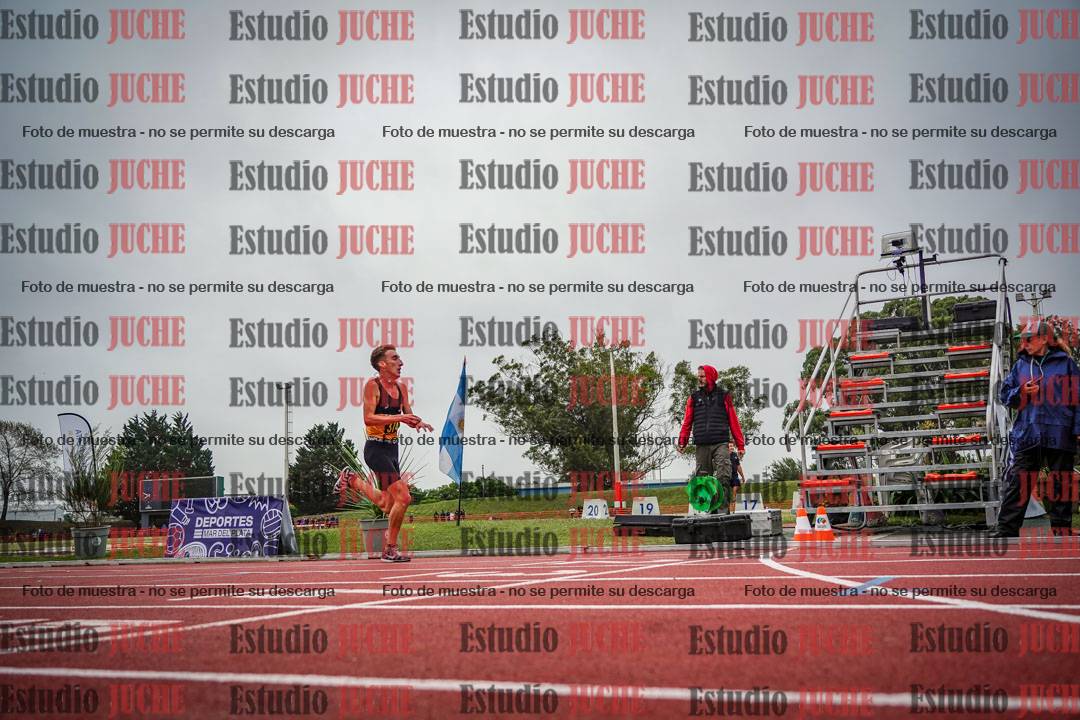 Fotos de los 5000 m llanos de varones