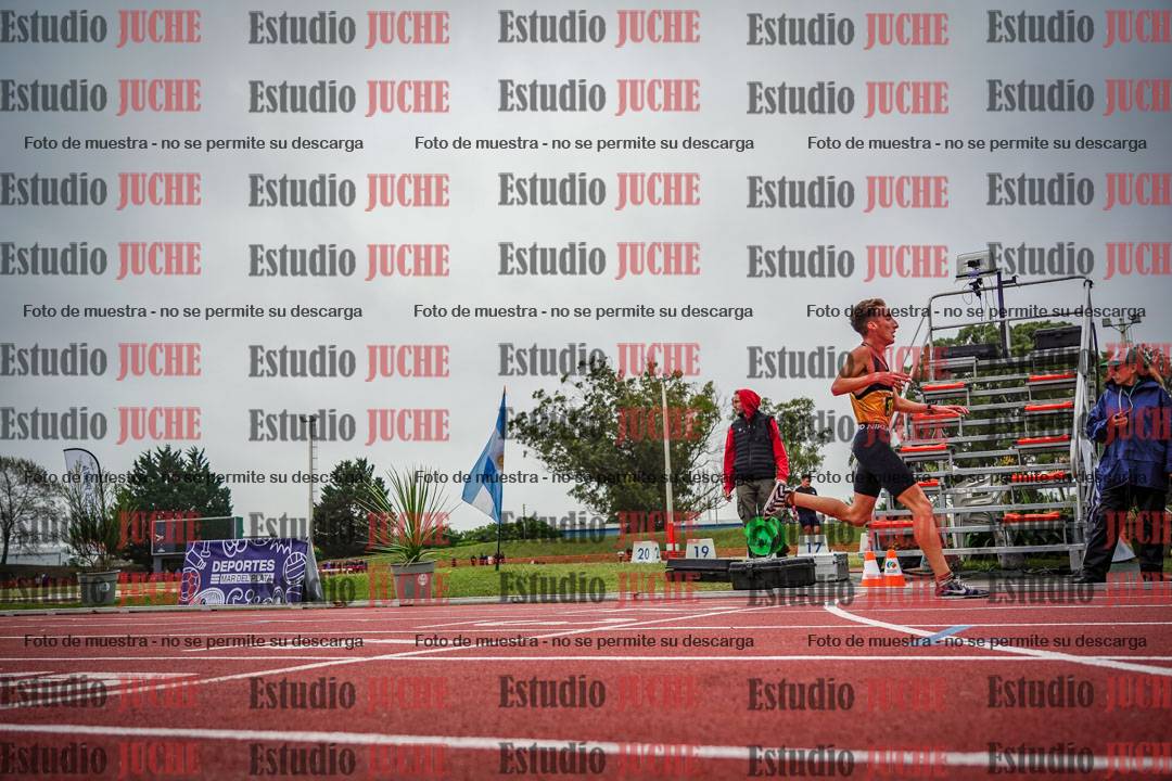 Fotos de los 5000 m llanos de varones
