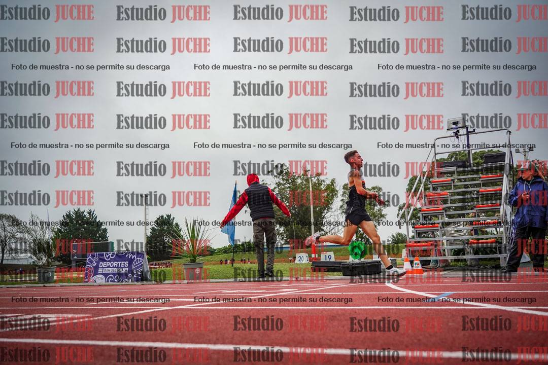 Fotos de los 5000 m llanos de varones