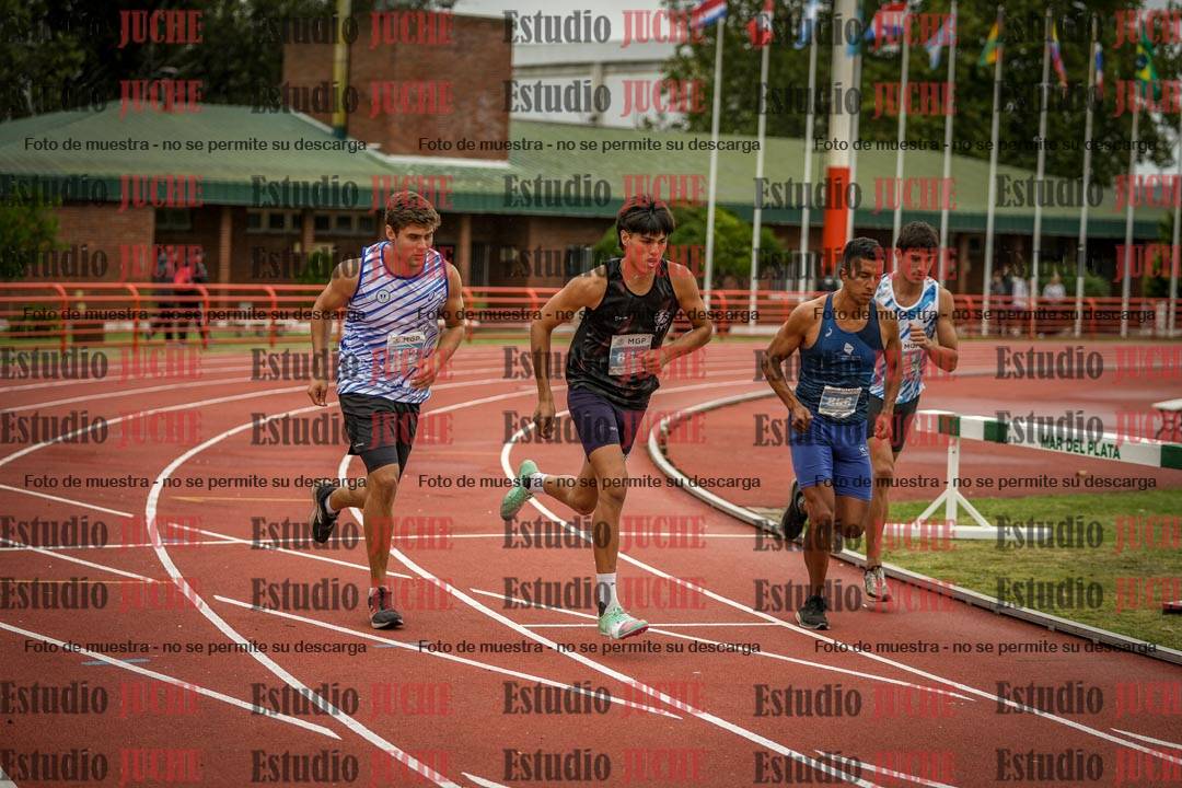 Fotos de los 1500 m llanos de varones - decatlón 10