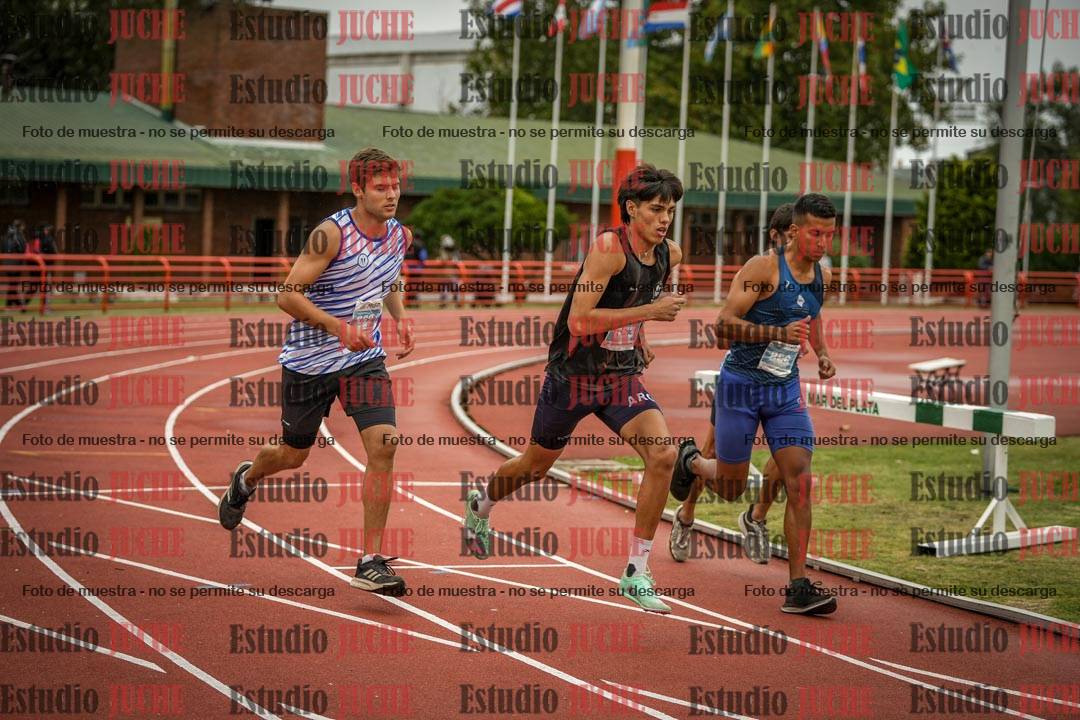 Fotos de los 1500 m llanos de varones - decatlón 10