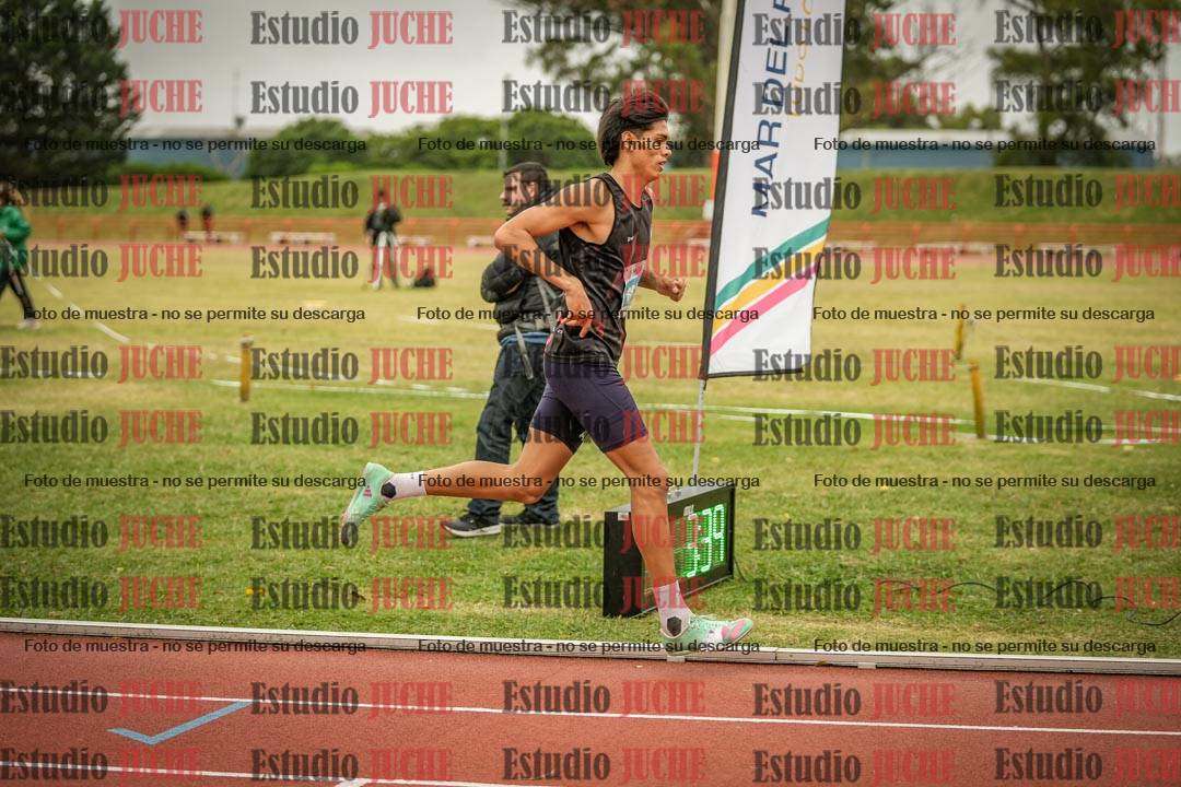 Fotos de los 1500 m llanos de varones - decatlón 10