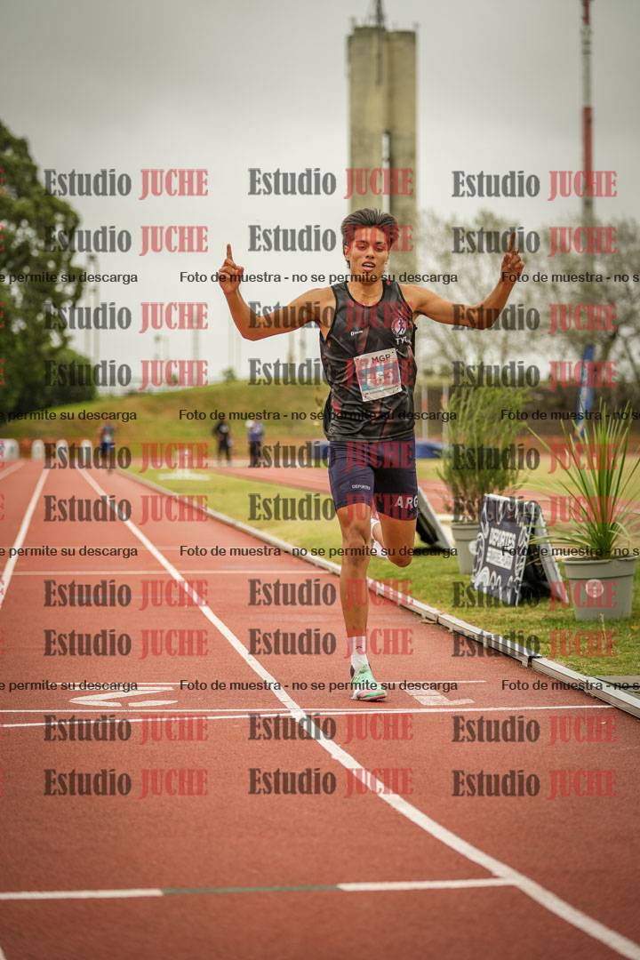 Fotos de los 1500 m llanos de varones - decatlón 10