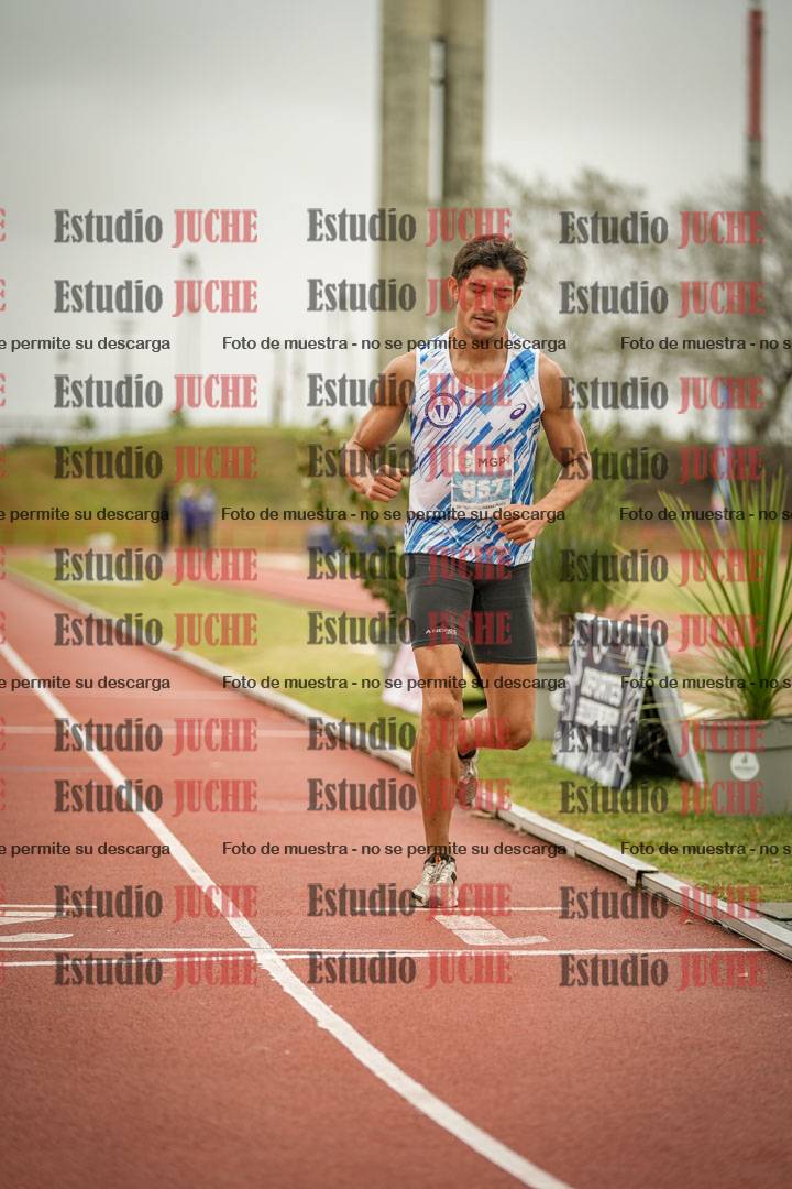 Fotos de los 1500 m llanos de varones - decatlón 10