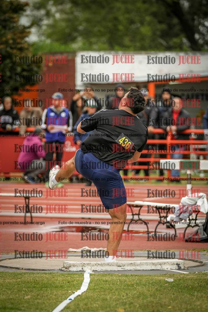 Fotos del lanzamiento de bala de varones