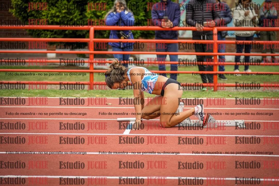 Fotos de las postas 4x400 m llanos de mujeres