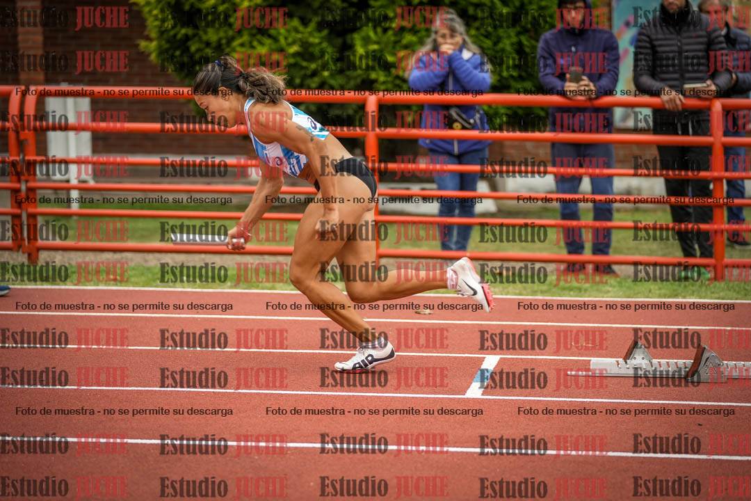 Fotos de las postas 4x400 m llanos de mujeres