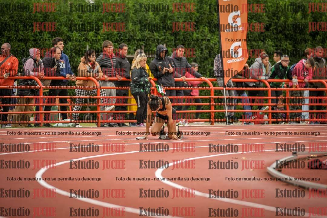 Fotos de las postas 4x400 m llanos de mujeres