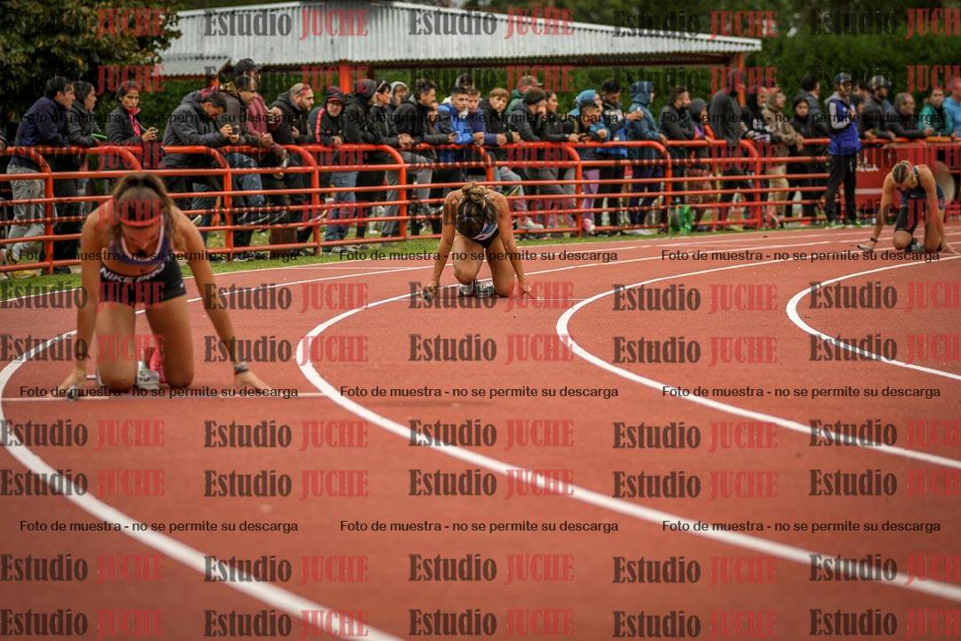 Fotos de las postas 4x400 m llanos de mujeres