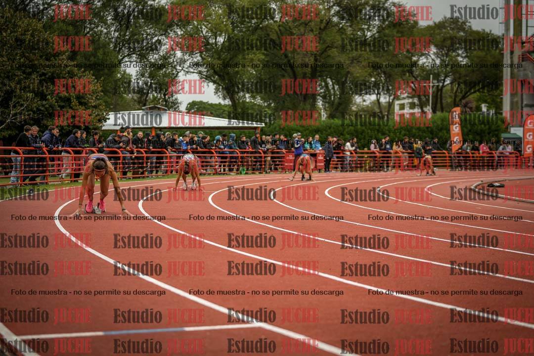 Fotos de las postas 4x400 m llanos de mujeres