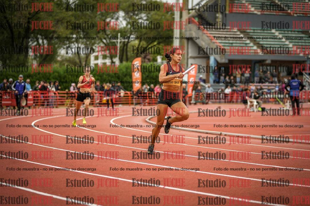Fotos de las postas 4x400 m llanos de mujeres