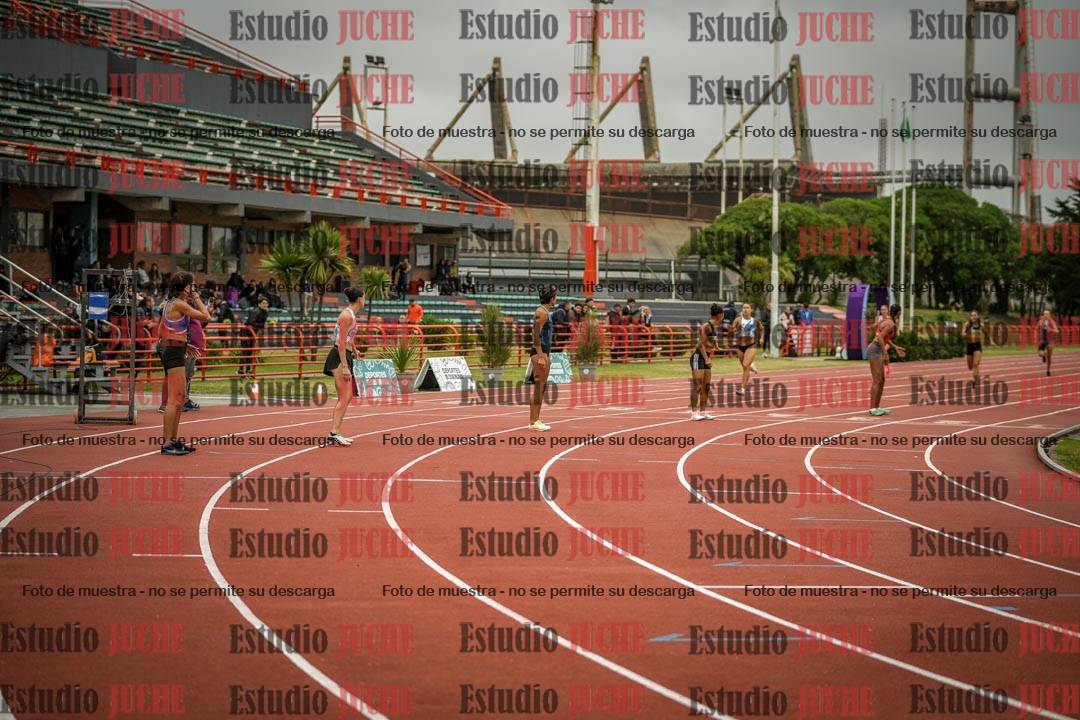 Fotos de las postas 4x400 m llanos de mujeres