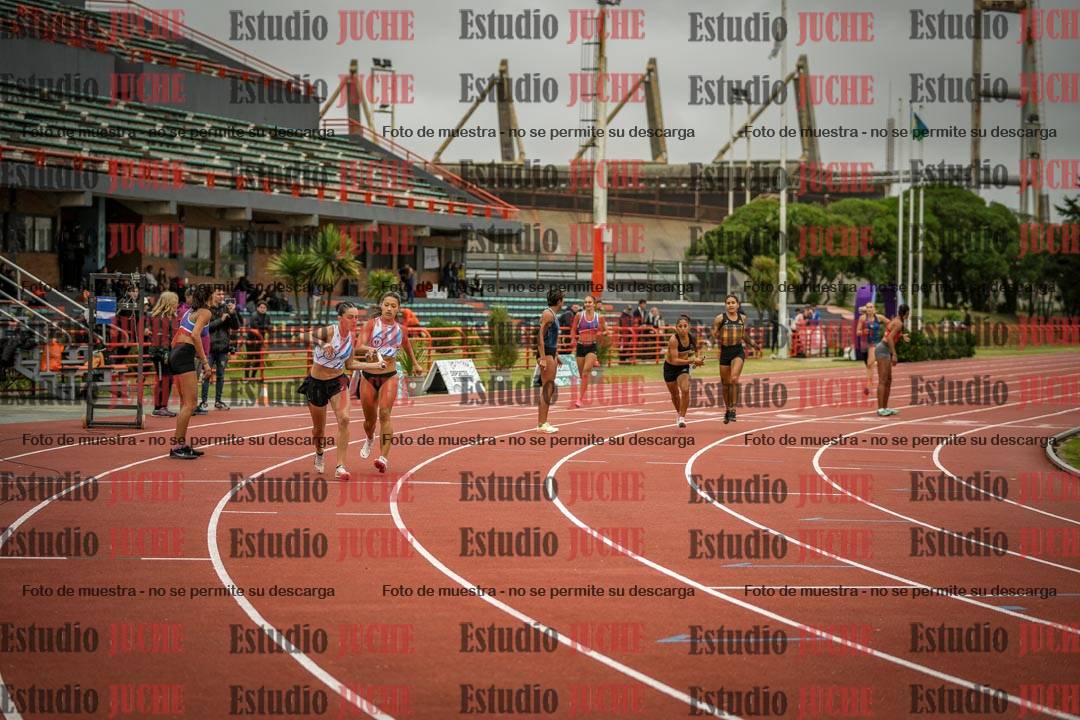 Fotos de las postas 4x400 m llanos de mujeres