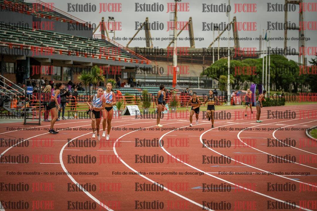 Fotos de las postas 4x400 m llanos de mujeres
