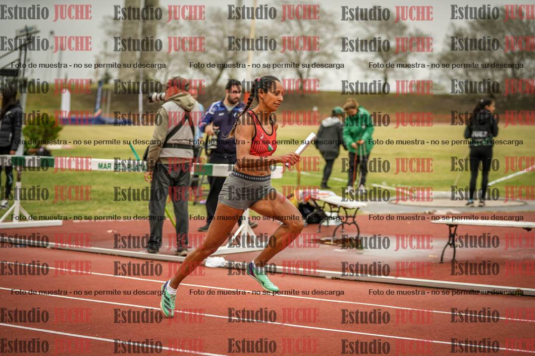 Fotos de las postas 4x400 m llanos de mujeres