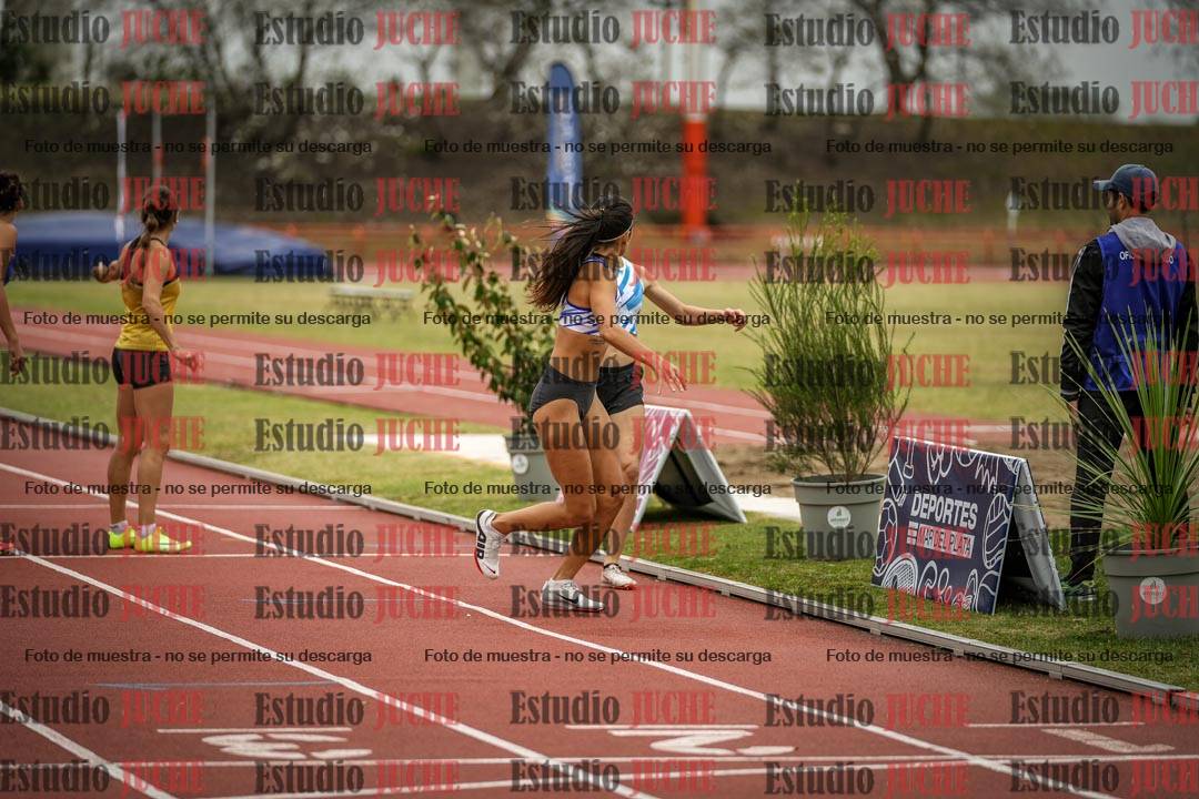 Fotos de las postas 4x400 m llanos de mujeres