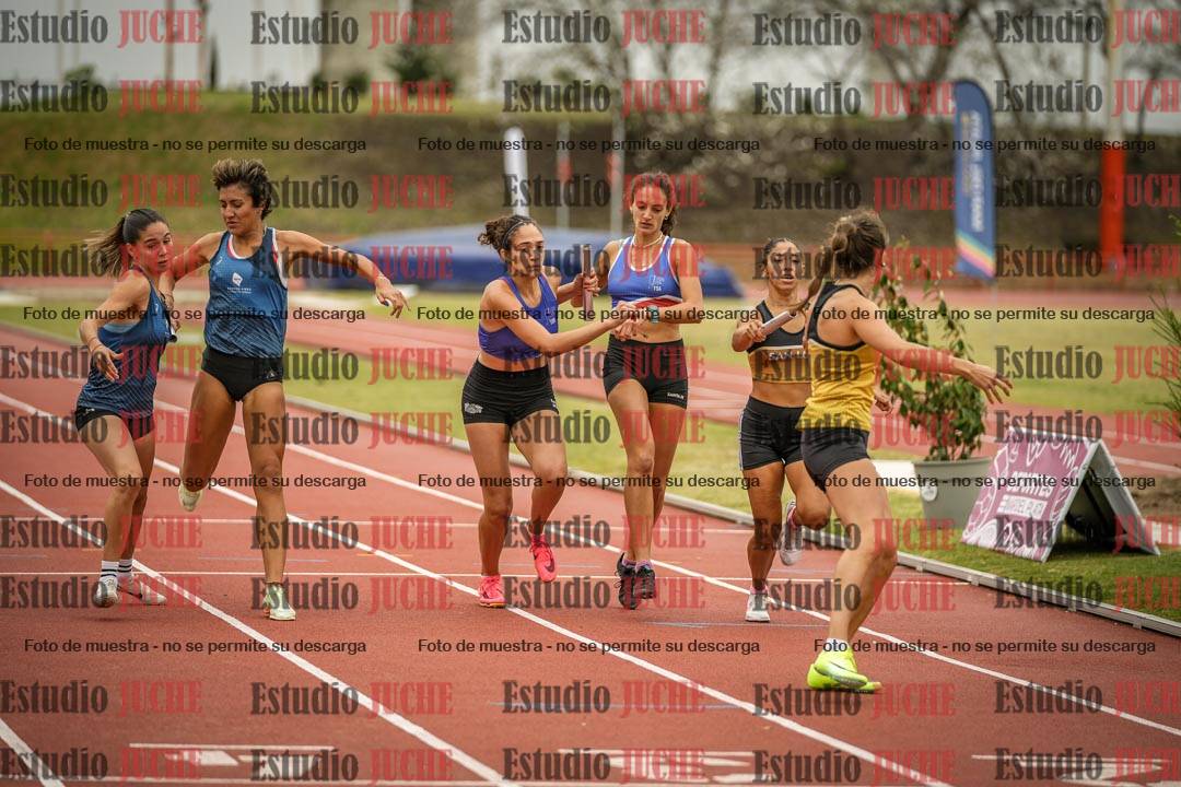 Fotos de las postas 4x400 m llanos de mujeres