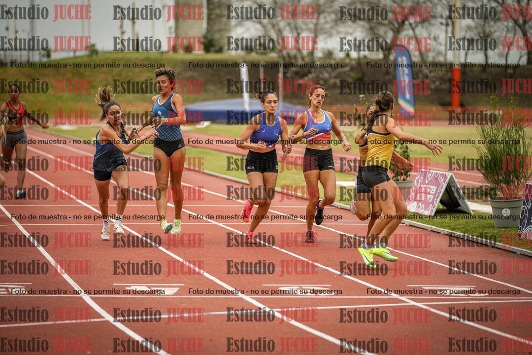 Fotos de las postas 4x400 m llanos de mujeres