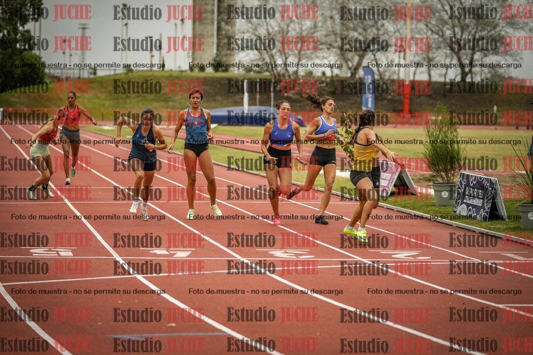 Fotos de las postas 4x400 m llanos de mujeres