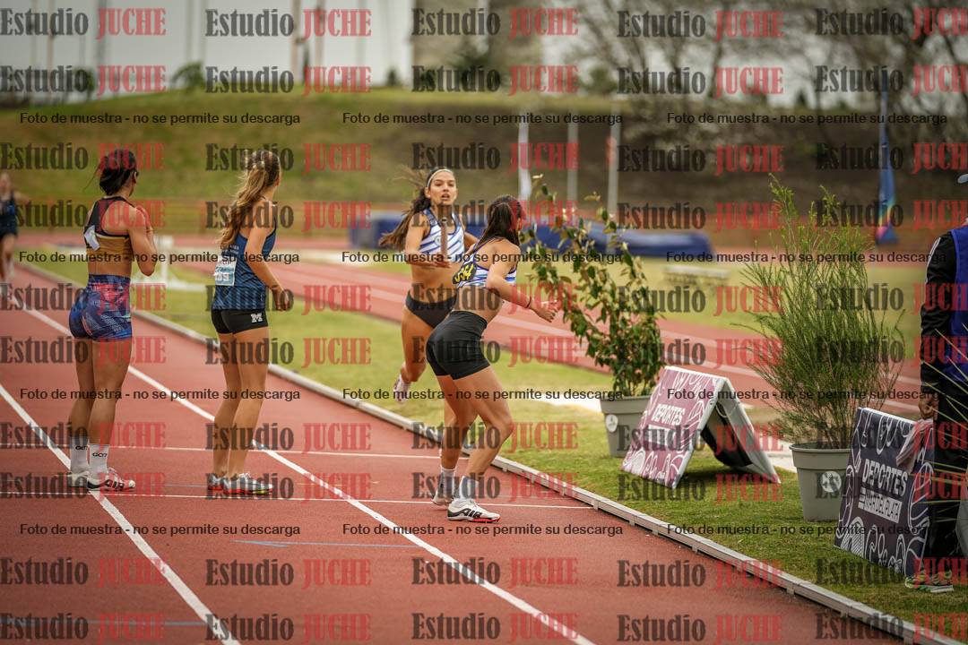 Fotos de las postas 4x400 m llanos de mujeres