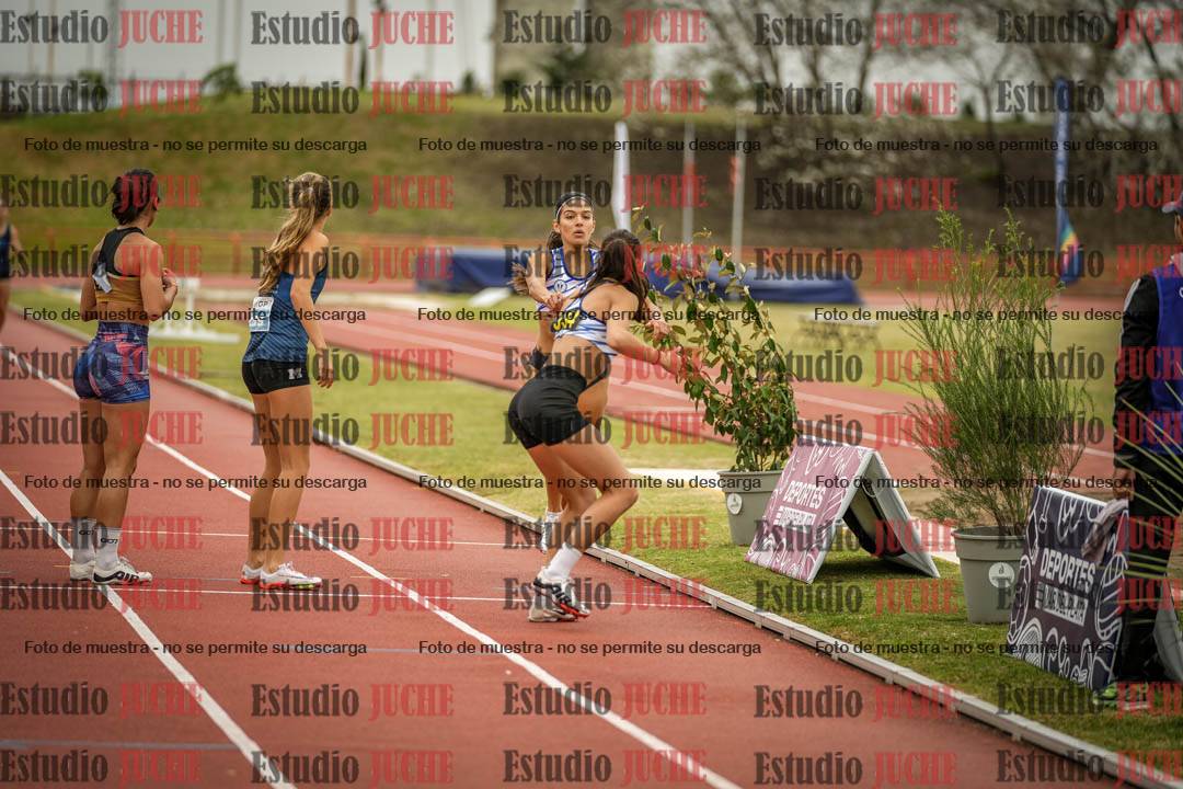 Fotos de las postas 4x400 m llanos de mujeres