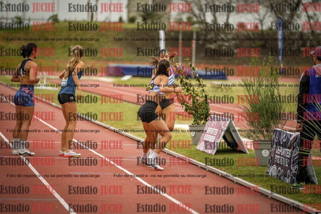Fotos de las postas 4x400 m llanos de mujeres