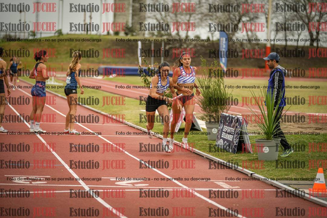 Fotos de las postas 4x400 m llanos de mujeres