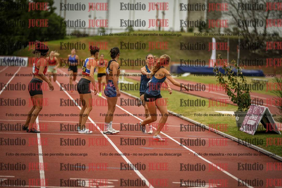 Fotos de las postas 4x400 m llanos de mujeres