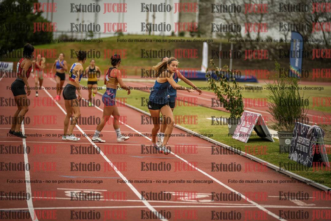 Fotos de las postas 4x400 m llanos de mujeres