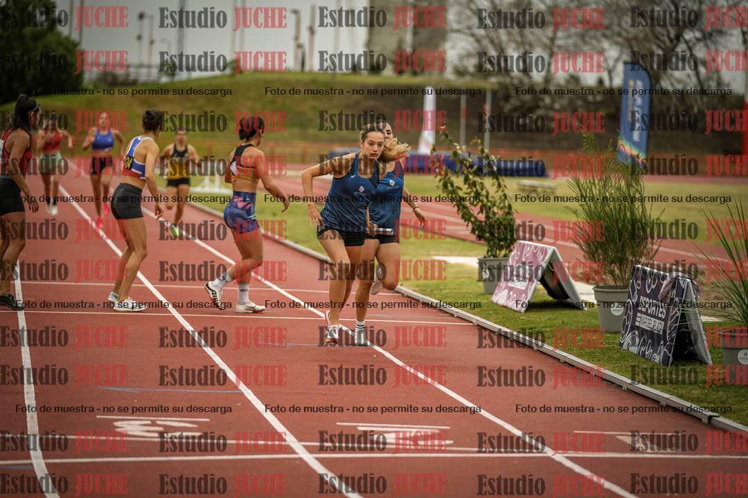 Fotos de las postas 4x400 m llanos de mujeres