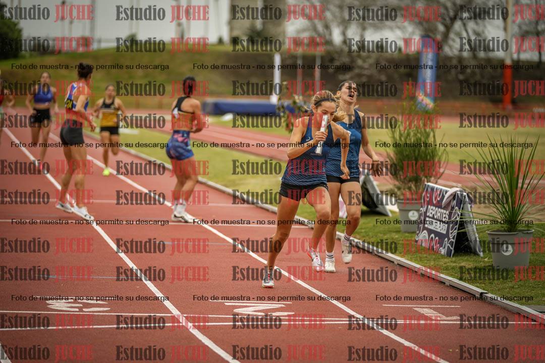 Fotos de las postas 4x400 m llanos de mujeres
