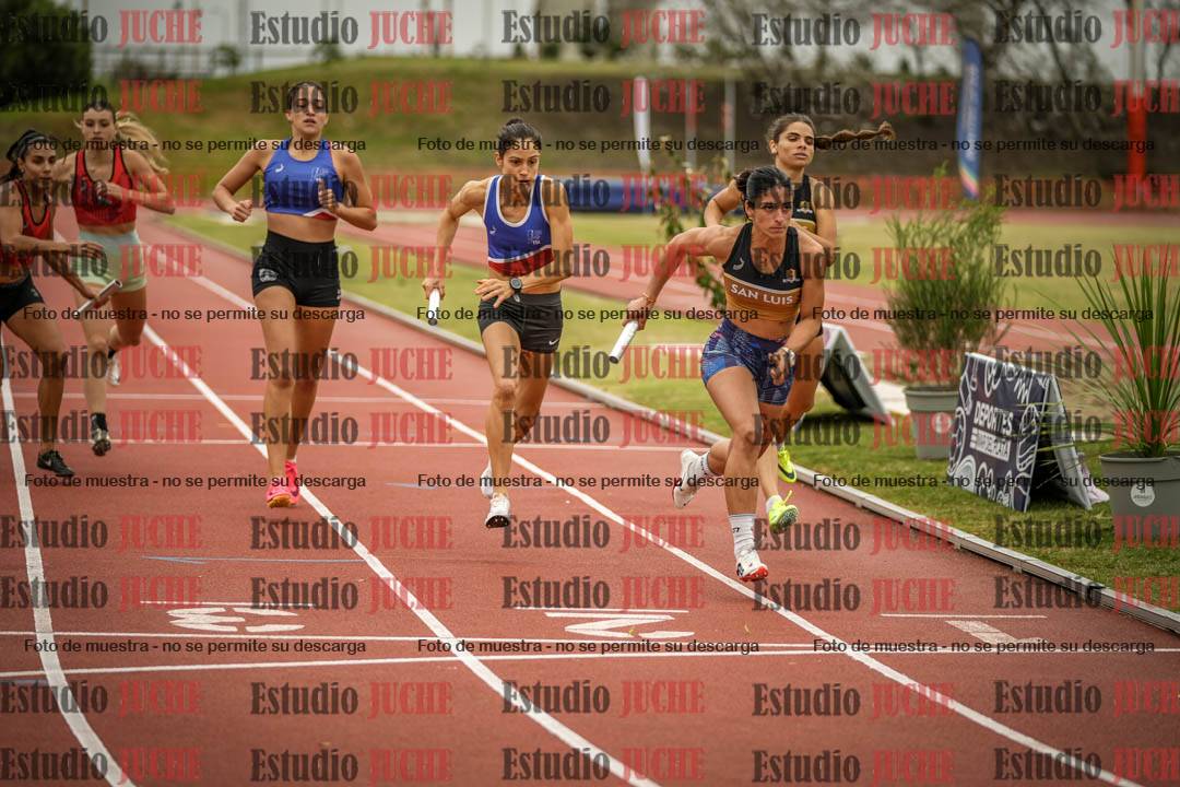 Fotos de las postas 4x400 m llanos de mujeres