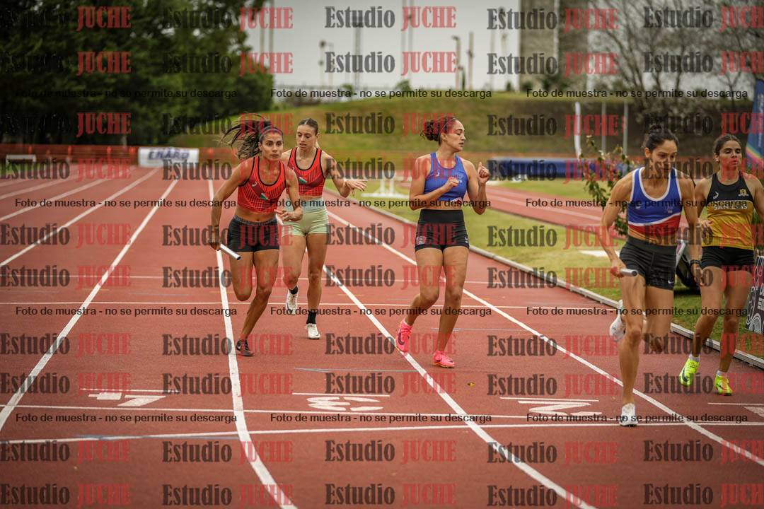 Fotos de las postas 4x400 m llanos de mujeres