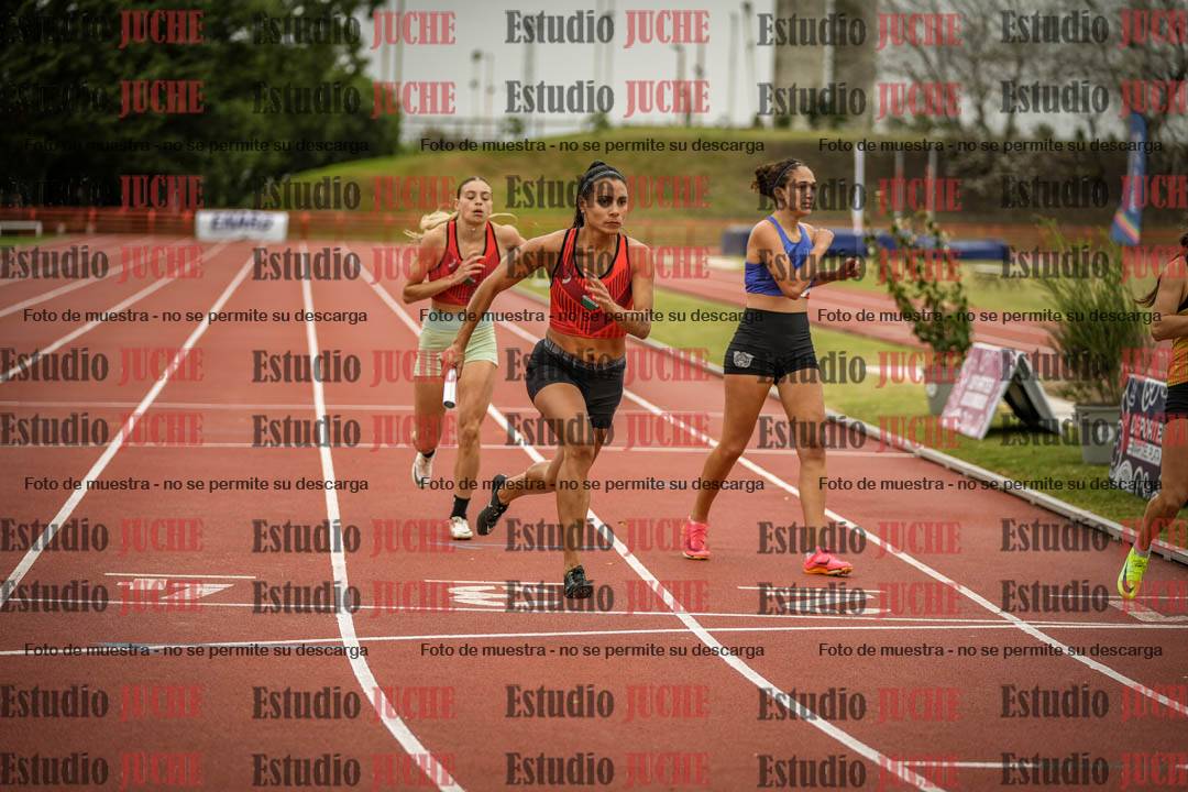 Fotos de las postas 4x400 m llanos de mujeres