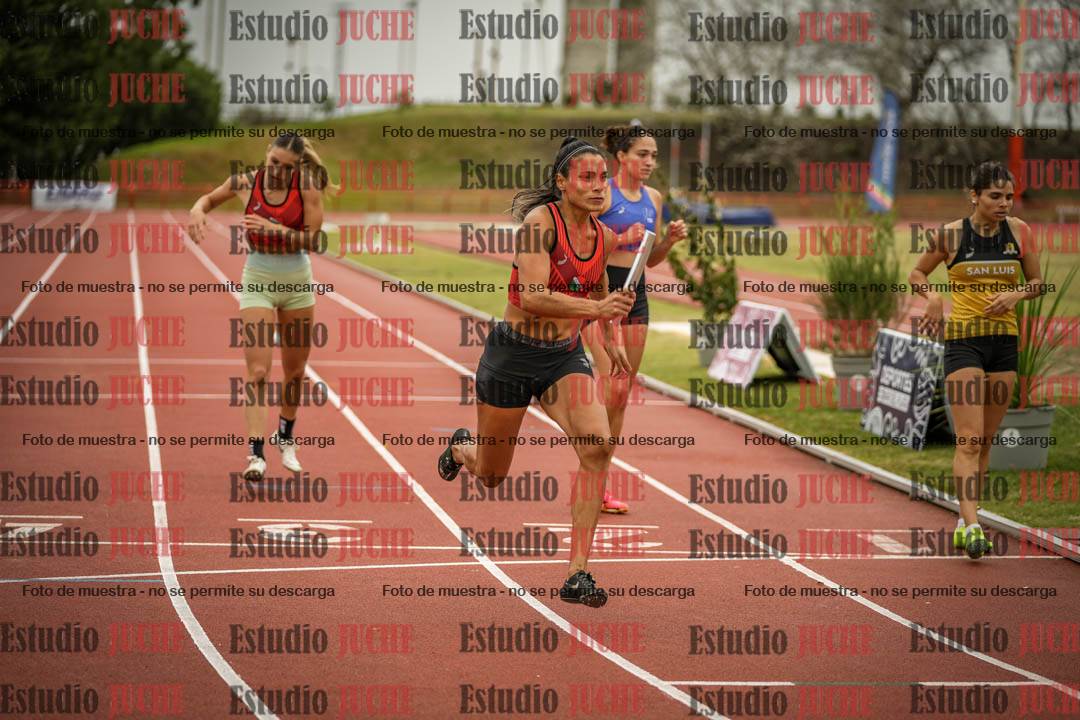 Fotos de las postas 4x400 m llanos de mujeres
